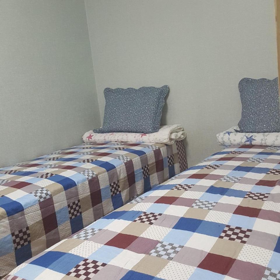 Icos Guesthouse 1 - Female Only Сеул Экстерьер фото